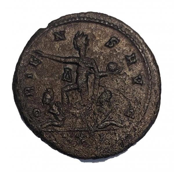 Aurelian - Antoninianus - Sol advancing left, stepping on captive